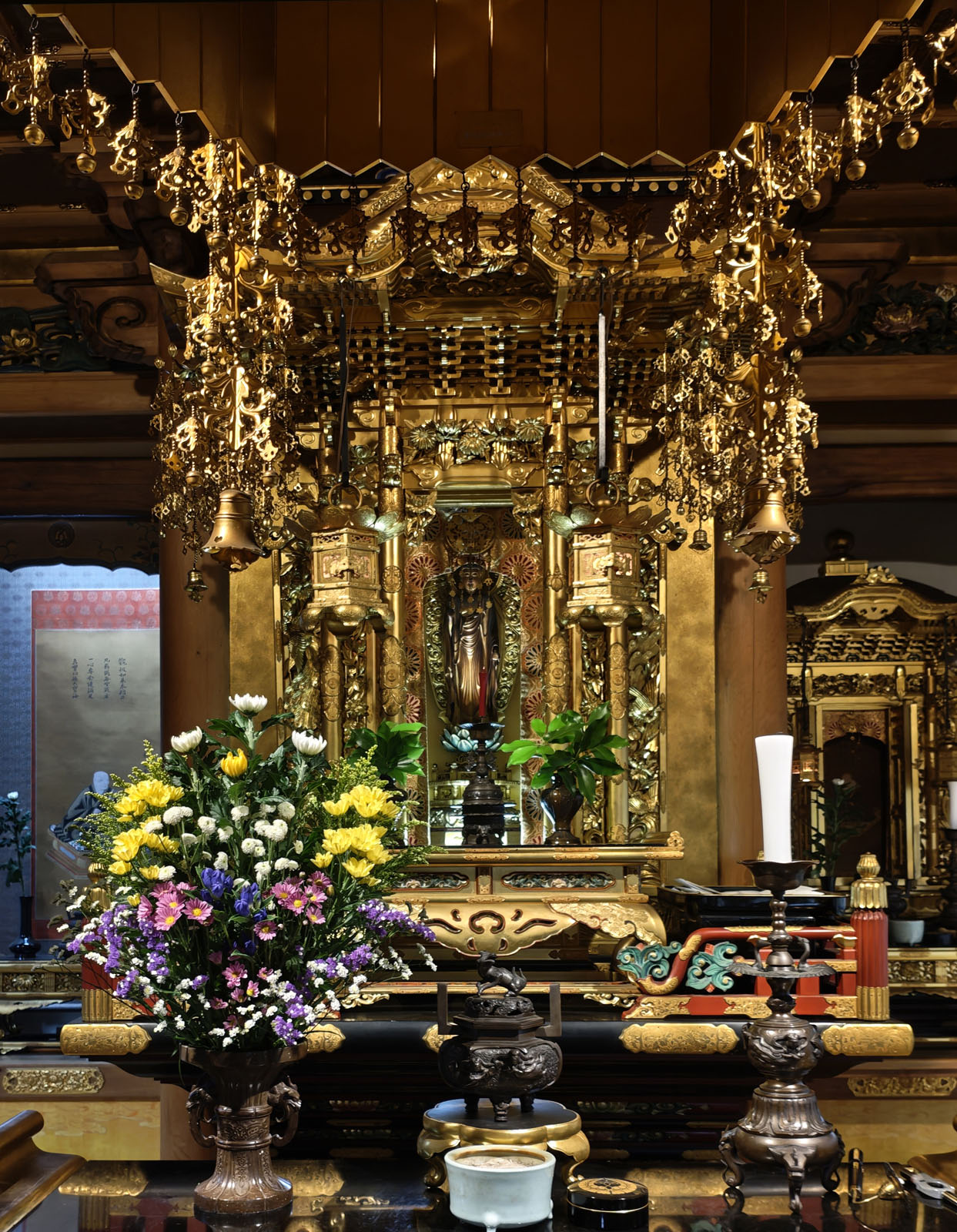法浄寺本堂内陣